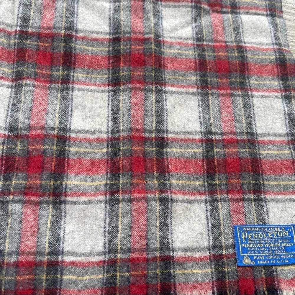 Pendleton Woolen Mills Vintage Wool Plaid Scarf Wrap Unisex
